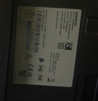 Samsung QE50Q64BAUXXC pantalla rota