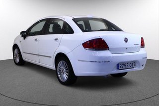 Fiat Linea sedán 1.6 MULTIJET 16V 105BHP EMOTION 4P
