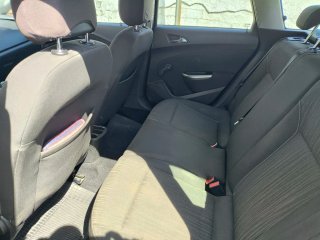 Opel Astra 2011
