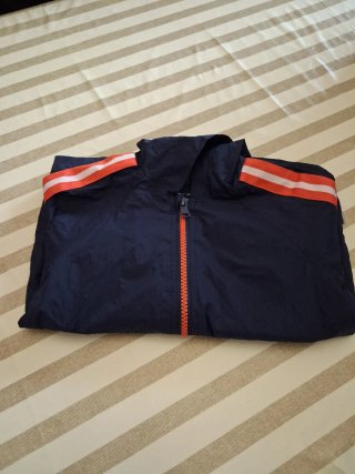Giacca a vento bimbo blu con strisce