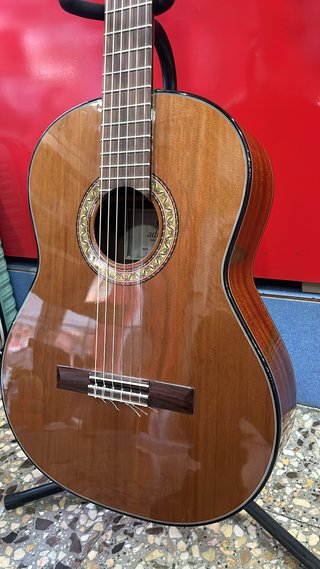 Guitarra Admira A2