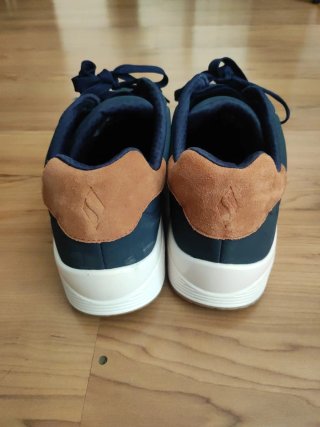 Zapatillas Skechers Azul Marino y Marrón