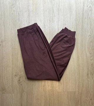 Pantalón chándal Adidas morado