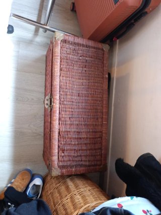 Baúl mimbre en muy buen estado