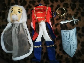 Ken Cascanueces (Vestimenta y accesorios)