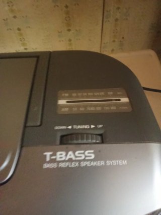 Radio CD Cassette Aiwa T-Bass