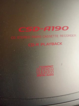 Radio CD Cassette Aiwa T-Bass
