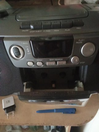 Radio CD Cassette Aiwa T-Bass