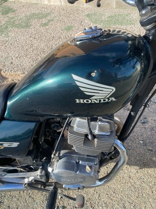 Honda CB250 Naked Verde