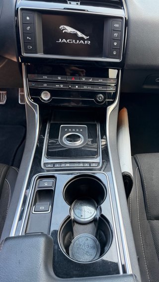 Jaguar XE 2016