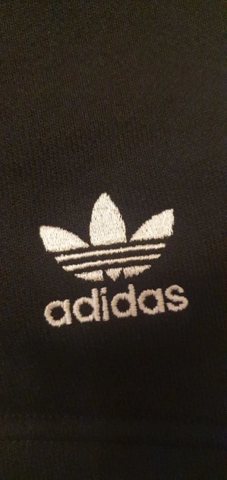 Pantalón corto Adidas negro