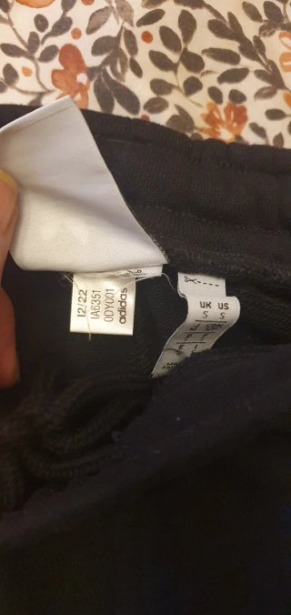 Pantalón corto Adidas negro