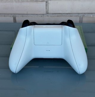 Consola Xbox One S Blanca + Mando + 2 Juegos
