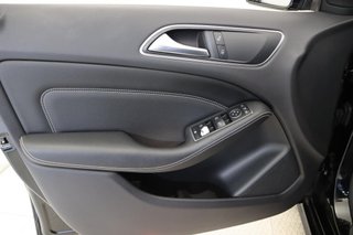 Mercedes-Benz Clase B 200 CDI SPORT AMG 5P