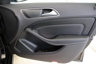 Mercedes-Benz Clase B 200 CDI SPORT AMG 5P