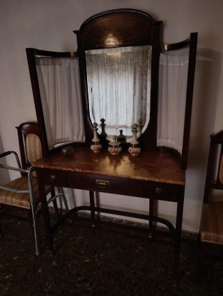 Tocador antiguo madera maciza mármol