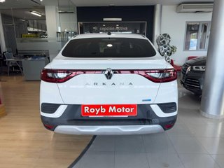 Renault Arkana 1.6 E-Tech 145cv