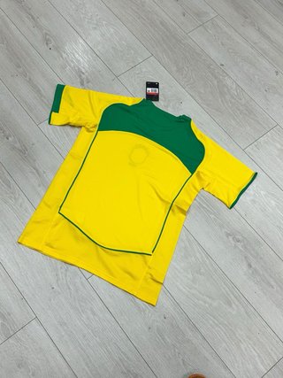 Camiseta Retro Brasil Nike