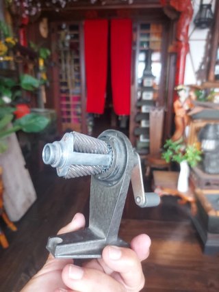 Aldaba medieval saca punta caja fuerte futbolín