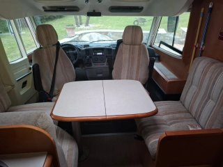 Autocaravana Rapido camas gemelas face to face