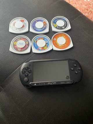 Sony PSP Negra + 6 Juegos