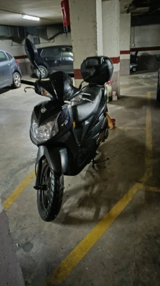 Moto marca Shym Shimpony SR 125 cc año 2024