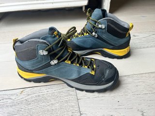 Stivali da montagna impermeabili Quechua Uomo