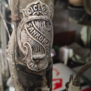 Bicicleta antigua llantas madera