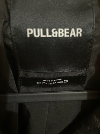 Cazadora Biker Pull&Bear oscuro desgastado