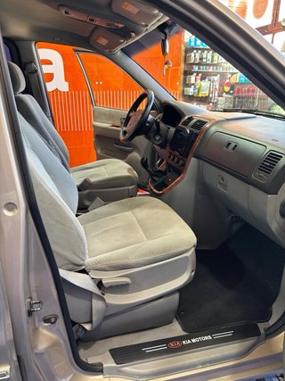 KIA Carnival 2005