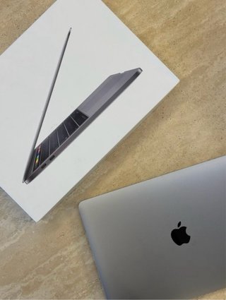 Apple MacBook Pro 13 ‘2019’ Plata/Gris Espacial