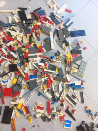 Lotti Lego City e Star Wars, 2,5 kg di pezzi
