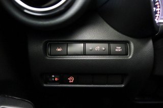 Nissan Juke 1.0 DIG-T 84KW N-CONNECTA 5P