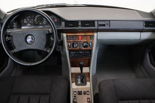 Mercedes-Benz Clase E E-CLASS 300 CE 24V 2P