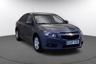 Chevrolet Cruze sedán 1.6 16V LS 4P