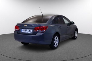 Chevrolet Cruze sedán 1.6 16V LS 4P