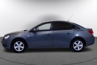 Chevrolet Cruze sedán 1.6 16V LS 4P
