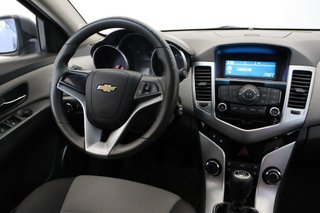 Chevrolet Cruze sedán 1.6 16V LS 4P