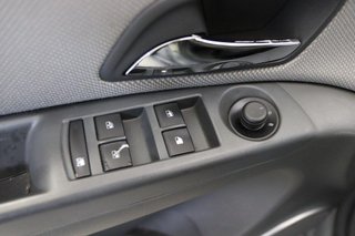 Chevrolet Cruze sedán 1.6 16V LS 4P