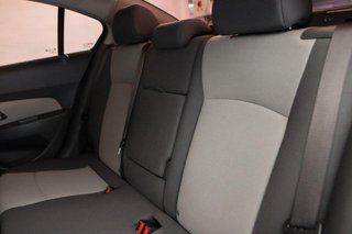 Chevrolet Cruze sedán 1.6 16V LS 4P