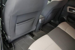Chevrolet Cruze sedán 1.6 16V LS 4P