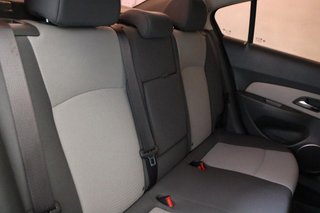 Chevrolet Cruze sedán 1.6 16V LS 4P