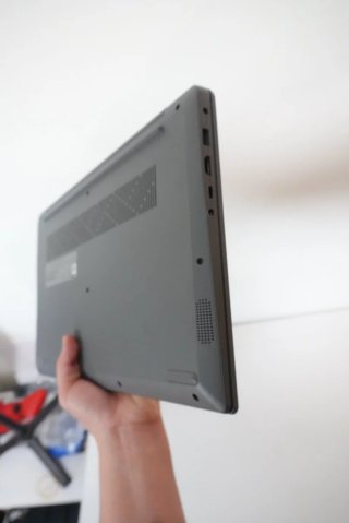 Ordenador Portátil Lenovo 11-Gen 8GB 512GB NVME