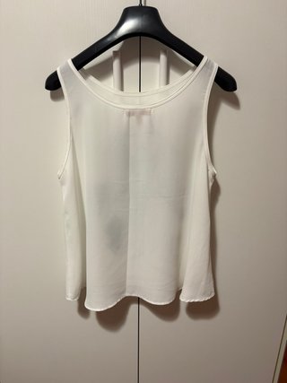 Top smanicato Zara con una bellissima stampa Tg M