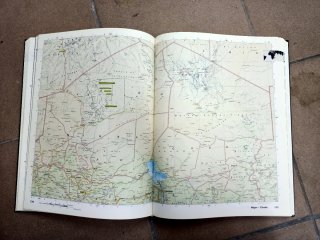 Livro Atlas 2000: A nova cartografia do Mundo