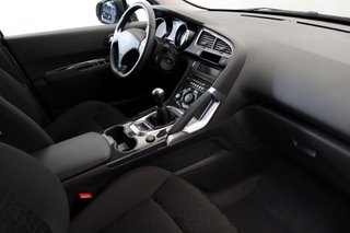Peugeot 3008 1.6 VTI STYLE 5P