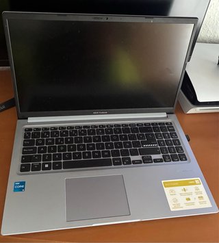 ASUS Vivobook Gris/Plateado Casi Nuevo
