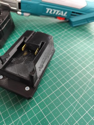 Adaptador Total/Ingco/Emtop para Milwaukee