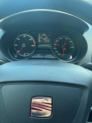 SEAT Ibiza ( poco consumo )