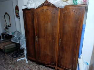 Armario antiguo madera maciza